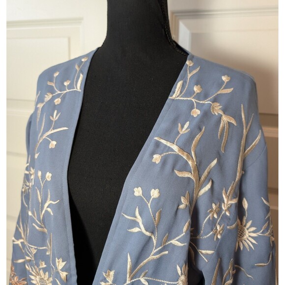 Soft Surroundings Size S/M Hidden Garden Fringe Blue Cream Embroidered Kimono - Picture 4 of 11